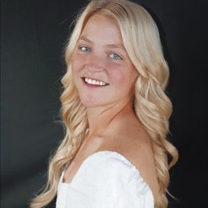 Meet your Posher, Skyla